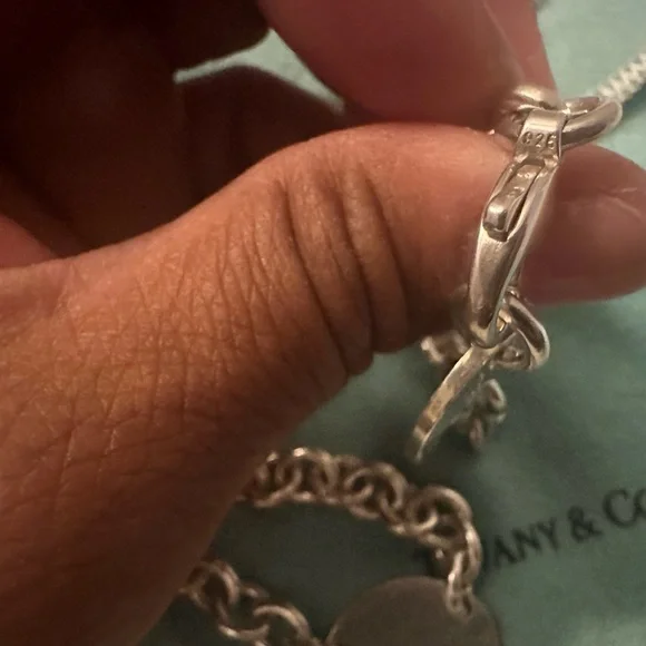 Tiffany and Co necklace and matching bracelet - Picture 3 of 7
